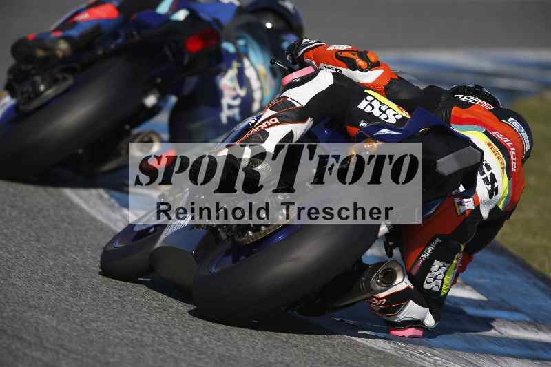 /Archiv-2024/01 26.-28.01.2024 Moto Center Thun Jerez/Gruppe rot-red/backside